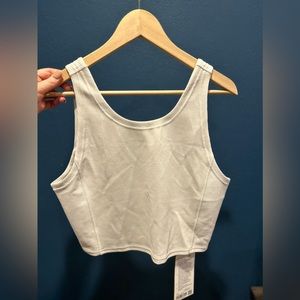 SOLD Women’s Lulu tank Size 14